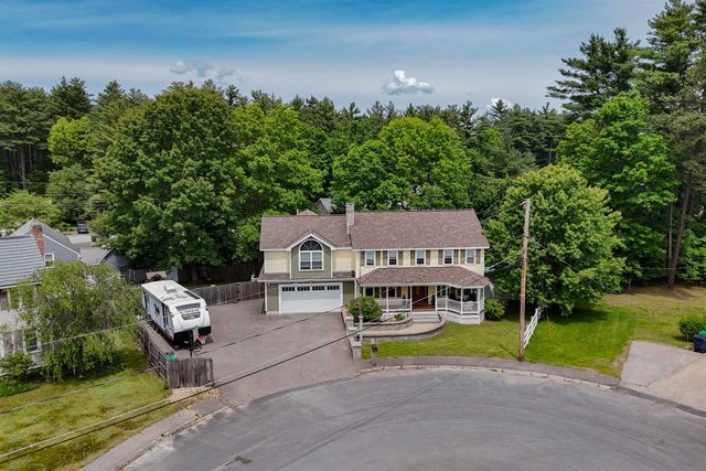8 Ferncroft Drive, Nashua, NH 03063