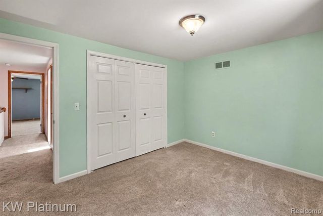 33704 Roselawn Street, Chesterfield, MI 48047