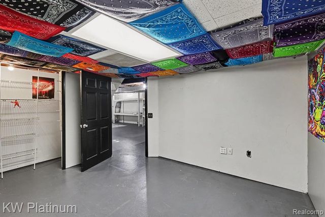 33704 Roselawn Street, Chesterfield, MI 48047