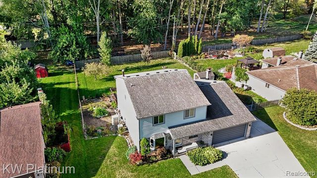 33704 Roselawn Street, Chesterfield, MI 48047