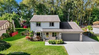 33704 Roselawn Street, Chesterfield, MI 48047