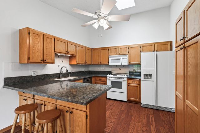 4238 Boulder Ridge Point, Eagan, MN 55122