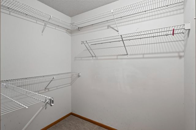 4238 Boulder Ridge Point, Eagan, MN 55122