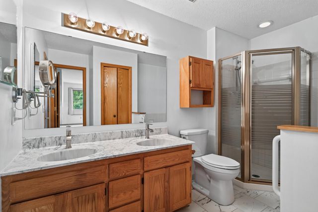4238 Boulder Ridge Point, Eagan, MN 55122