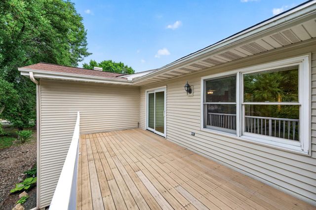 4238 Boulder Ridge Point, Eagan, MN 55122