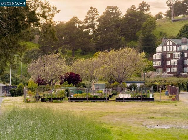 1300 Quarry Ct 412, Richmond, CA 94801