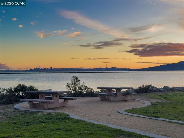 1300 Quarry Ct 412, Richmond, CA 94801