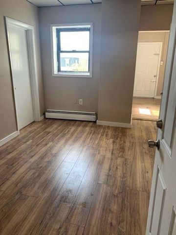 93 South Broadway St 5, Lawrence, MA 01843