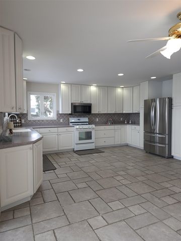 304 N Market Street, Update, MI 48039