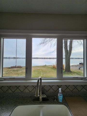 304 N Market Street, Update, MI 48039