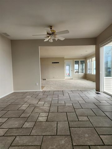 304 N Market Street, Update, MI 48039