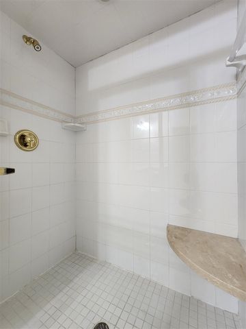 304 N Market Street, Update, MI 48039