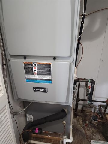 304 N Market Street, Update, MI 48039