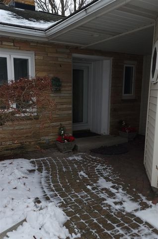 304 N Market Street, Update, MI 48039