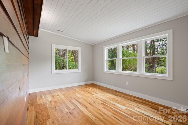 65 Dogwood Grove, Asheville, NC 28805