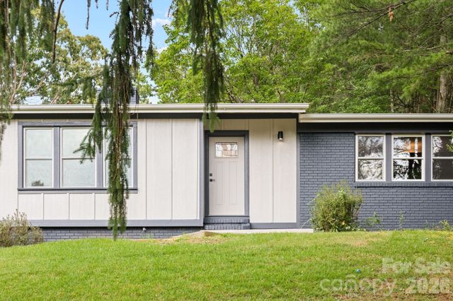 65 Dogwood Grove, Asheville, NC 28805
