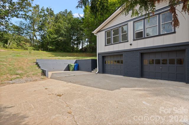 65 Dogwood Grove, Asheville, NC 28805