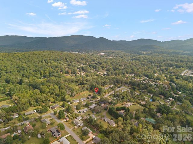 65 Dogwood Grove, Asheville, NC 28805