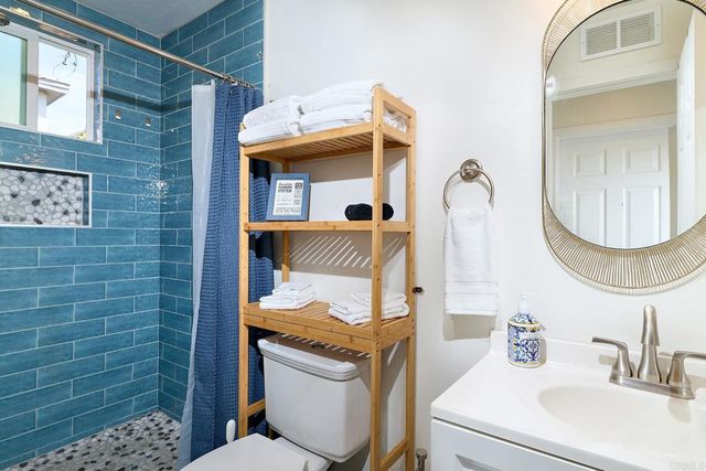 712 S Myers Street, Oceanside, CA 92054