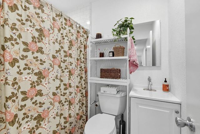 712 S Myers Street, Oceanside, CA 92054