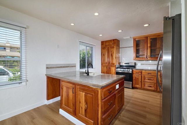 712 S Myers Street, Oceanside, CA 92054