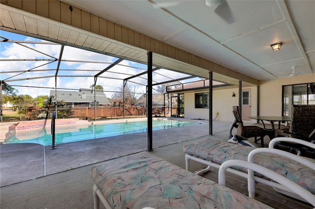 508 BROKENSHIRE DRIVE, Debary, FL 32713