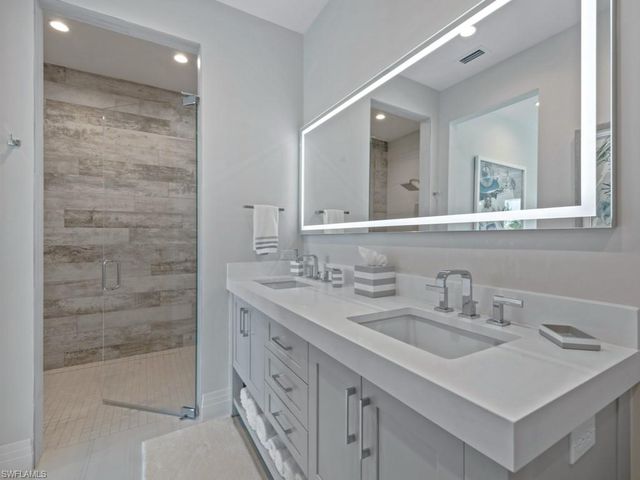 296 Seabreeze DR, Marco Island, FL 34145