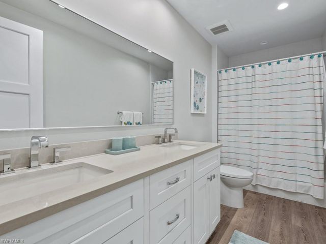 296 Seabreeze DR, Marco Island, FL 34145