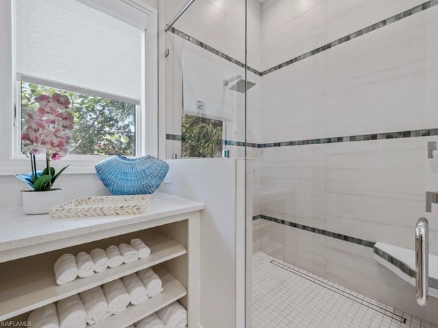 296 Seabreeze DR, Marco Island, FL 34145