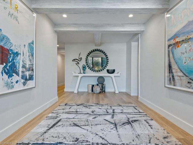 296 Seabreeze DR, Marco Island, FL 34145