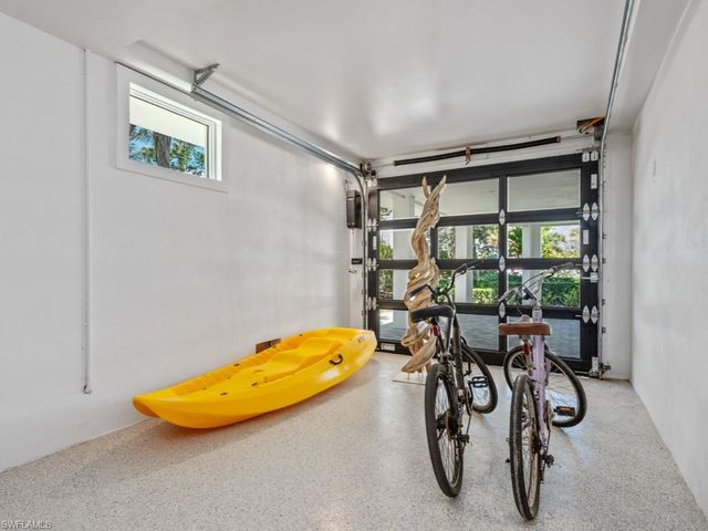 296 Seabreeze DR, Marco Island, FL 34145