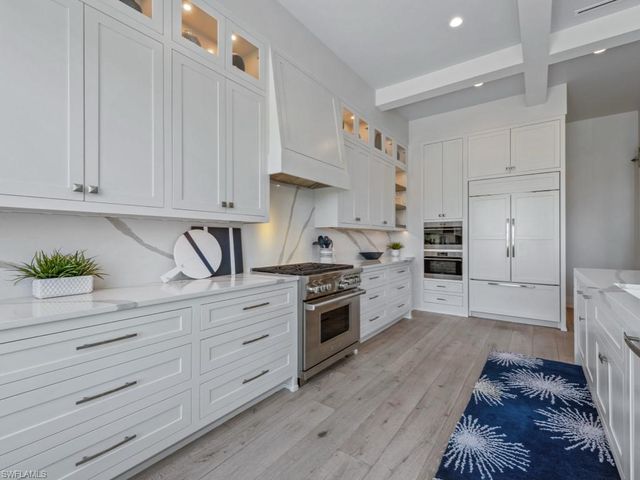 296 Seabreeze DR, Marco Island, FL 34145