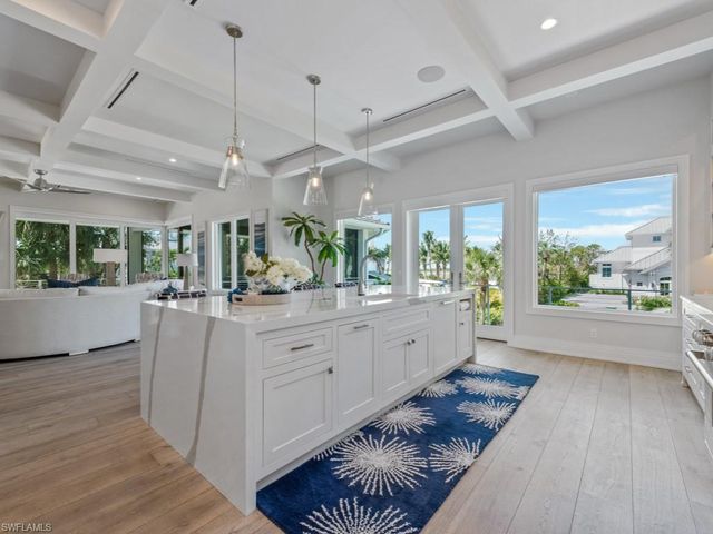 296 Seabreeze DR, Marco Island, FL 34145