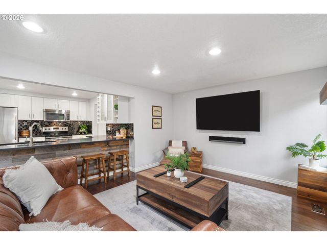 1659 OAK St, Lake Oswego, OR 97034