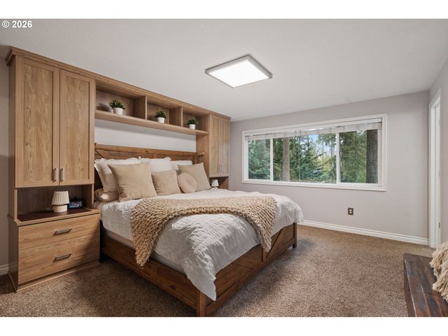 1659 OAK St, Lake Oswego, OR 97034