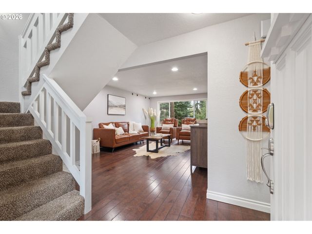 1659 OAK St, Lake Oswego, OR 97034