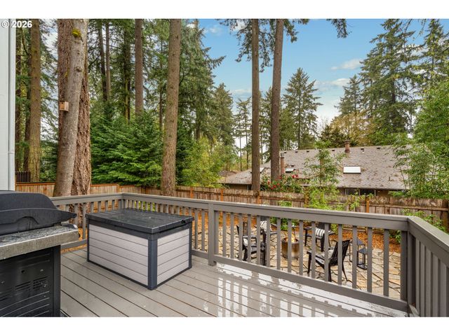 1659 OAK St, Lake Oswego, OR 97034