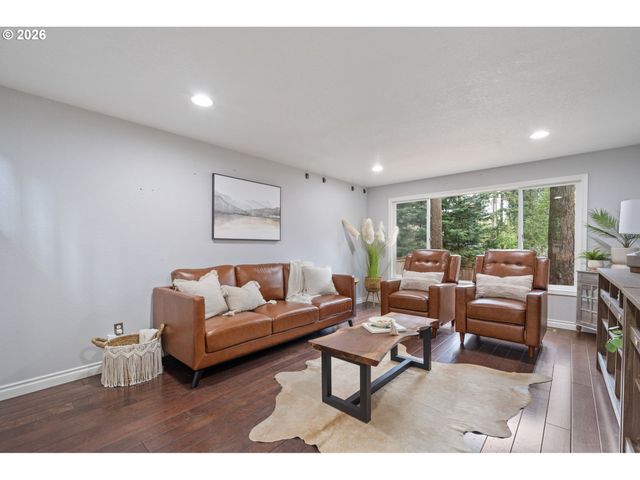 1659 OAK St, Lake Oswego, OR 97034