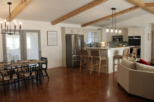 15553 Rockwood Avenue, Wayne, OK 73095