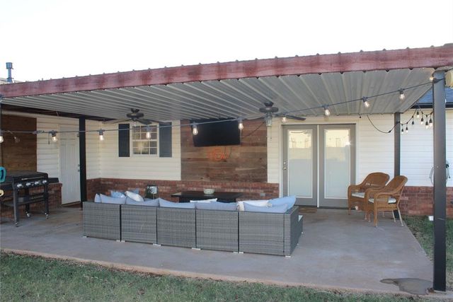 15553 Rockwood Avenue, Wayne, OK 73095