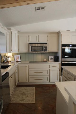 15553 Rockwood Avenue, Wayne, OK 73095