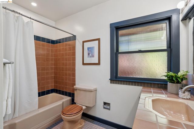1170 Colusa Ave, Berkeley, CA 94707