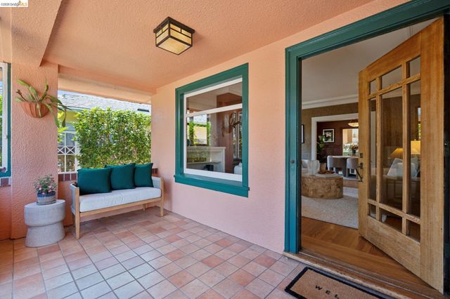 1170 Colusa Ave, Berkeley, CA 94707