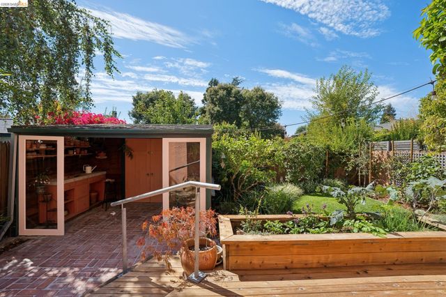 1170 Colusa Ave, Berkeley, CA 94707