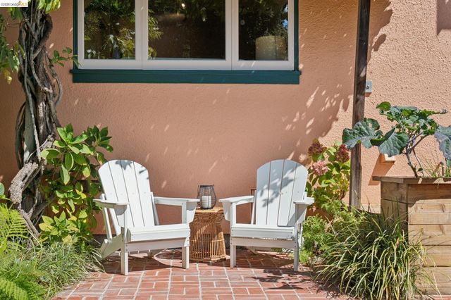 1170 Colusa Ave, Berkeley, CA 94707