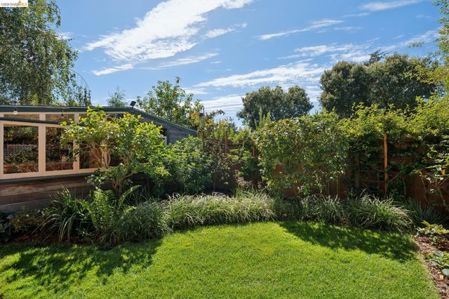 1170 Colusa Ave, Berkeley, CA 94707