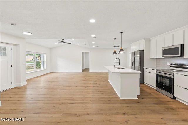 6114 Palmas Drive, Port Orange, FL 32127