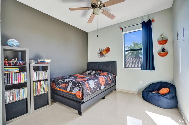 11581 SW 151st Pl, Miami, FL 33196