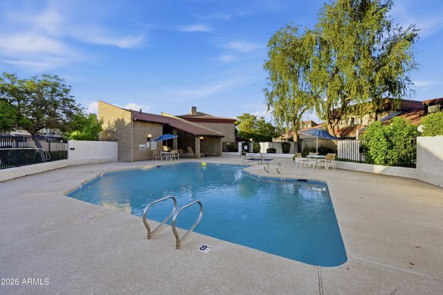 2810 E GLENROSA Avenue 16, Phoenix, AZ 85016
