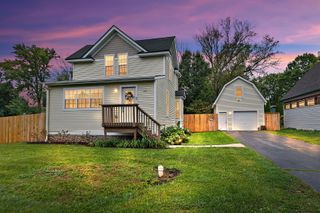 431 Washington Street, Woodstock, IL 60098